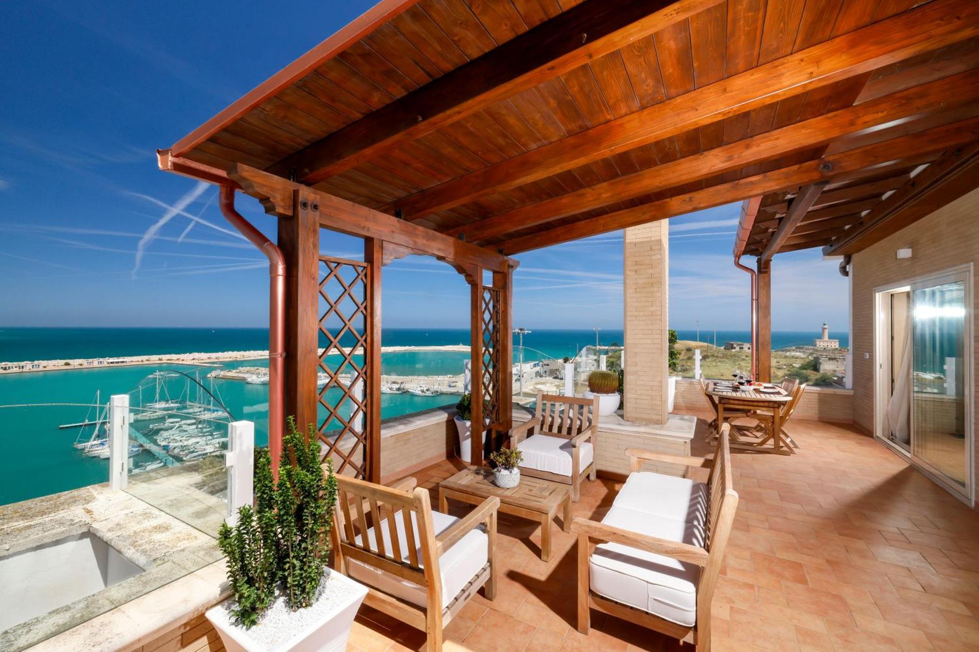 L'Attico Sul Mare - Exclusive Penthouse, فيستَ الغرفة الصورة